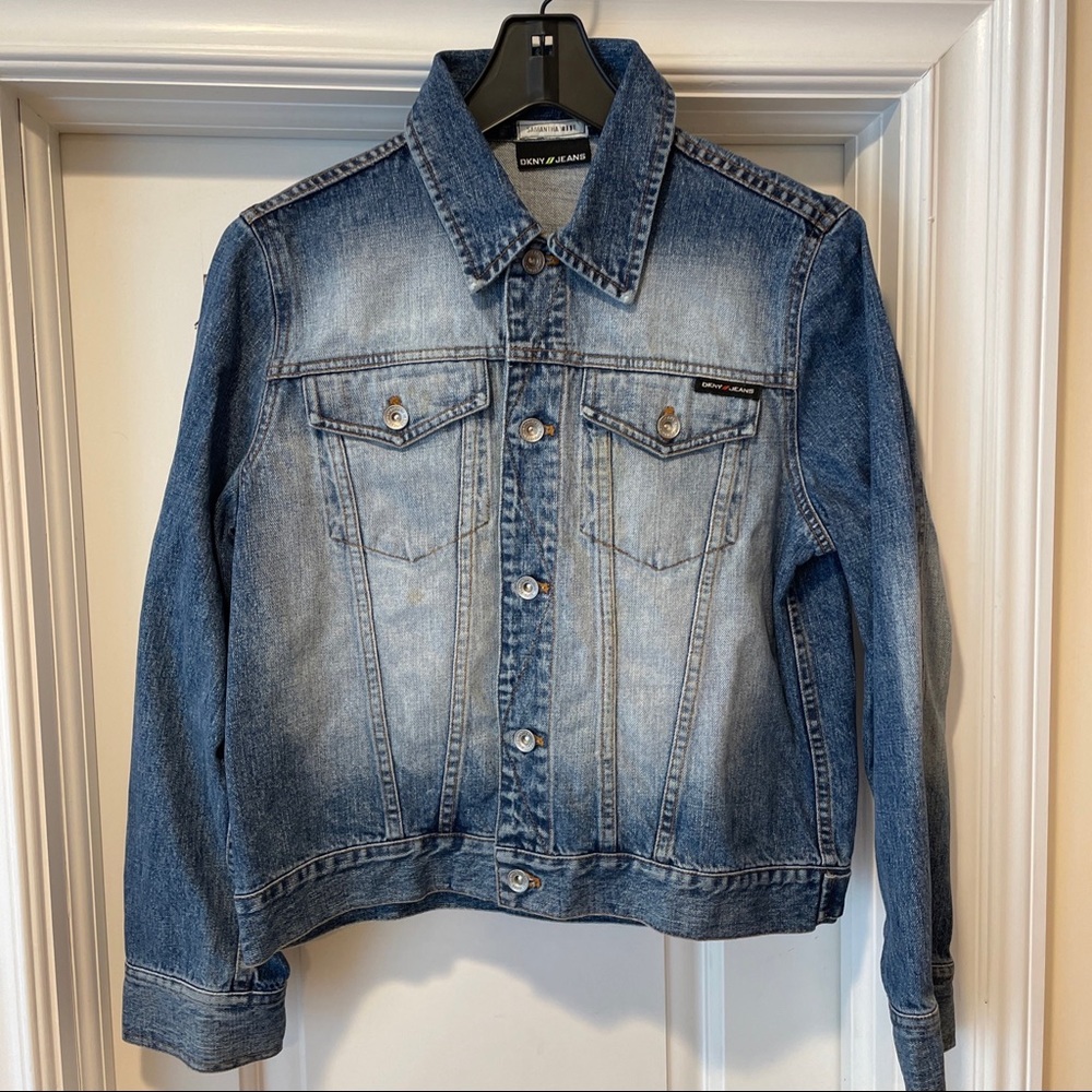 DKNY VINTAGE Blue ombré Denim Jean Jacket faded